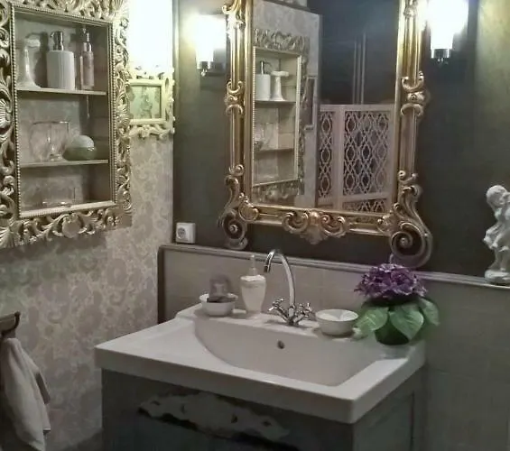 Le Clos Manceau לינה וארוחת בוקר